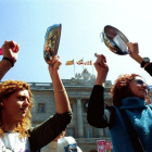 Si se contabiliza en horas, las mujeres europeas dedican una media de 22 a la semana al trabajo en casa, mientras que los hombres no sobrepasan las diez.