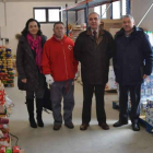La dirección de Cruz Roja en León, en el almacén de la sede de Alcalde Miguel Castaño.