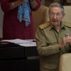 Raúl Castro habla en el Parlamento.