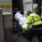 El Instituto de Medicina Legal se hizo cargo del traslado de los restos mortales a Eras de Renueva para realizar la autopsia.