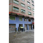 La entrada del edificio siniestrado, en la calle Castillejos.