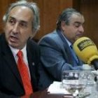 Francisco Rojo Vázquez, a la izquierda, destaca por su amplia trayectoria académica y científica