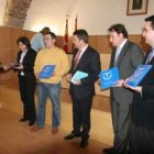 Carlos López Riesco y Susana Téllez hicieron entrega de las placas a los premiados, ayer en el Museo