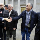 La iniciativa legislativa popular para implantar una renta mínima, impulsada por los sindicatos CCOO y UGT y respaldada por más de 700.000 firmas, ha salvado el primer trámite al ser apoyada en el pleno del Congreso de los Diputados por 177 votos frente a