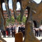 Ayer se celebró un homenaje ante el monumento a las víctimas