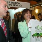 Heliodoro Gallego, junto a Cristina Narbona, ayer en Gijón