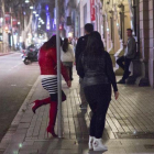 Prostitutas en la Rambla de Barcelona.