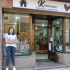 Raquel Sánchez, de la tienda Kisicosas, adherida a la campaña. DL
