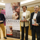 Héctor Escobar, Javier Tomé y Ricardo Magaz, en el acto de presentación del libro en el Club de Prensa. RAMIRO