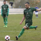 Javi Amor es uno de los jugadores maragatos destacados. F. OTERO