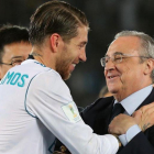 Sergio Ramos junto a Florentino Pérez.