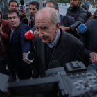 El cardenal chileno Francisco Javier Errázuriz, acudió a declarar ante la Fiscalía por la investigación penal que le sitúa como un presunto encubridor de abusos sexuales.