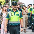 Óscar Rúa Barja pasando revista a los agentes que conforman la Unidad de Movilidad y Seguridad de la Vuelta antes de una de las etapas. UMSV