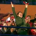 Hugo Chávez durante un partido de fútbol, ajeno a las críticas de medio mundo
