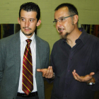 Juan Pablo García, concejal de Cultura, conversa con Viuda.