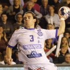 El Abanca Ademar juega hoy contra el Zamora antes de viajar a Francia para la vuelta contra el Montpellier. MARCIANO PÉREZ