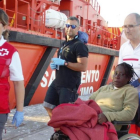 Rescate de unos inmigrantes en el Mar de Alborán, el pasado sábado.
