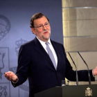 El presidente Mariano Rajoy comparece ante la prensa tras reunirse con el Rey.