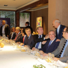 El alcalde de León compartió ayer comida coloquio con la junta directiva de la Fele. SECUNDINO PÉREZ