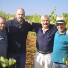 Imagen de los socios de Bodegas Belote, ubicada en Roales de Campos. DL