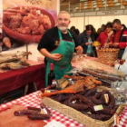 Los chorizos, la morcilla y los embutidos más leoneses no faltaron a la cita gastronómica.
