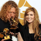 El artista británico Robert Plant y su colega estadounidense Alison Krauss.