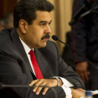 Nicolás Maduro, durante la reunión con la oposición, este jueves en Caracas.
