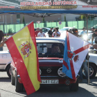 Salida del rally de clásicos celebrado en Ponferrada. L. DE LA MATA