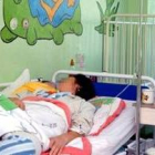 La madre chechena y su hijo de dos años descansan en un hospital