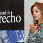 La presidenta de las Cortes, Silvia Clemente, ayer en la Universidad de Burgos. SANTI OTERO