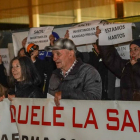 Manifestación de esta noche en Pinilla. MIGUEL F.B.