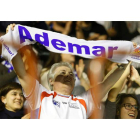Partidos como el de ayer insuflan toda una descarga de conectividad de la grada con el Ademar. Y eso que se perdió, si se llega a haber ganado... sería la apoteosis.