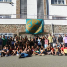 Los niños acampados en el colegio de Santa Lucía de Gordón.