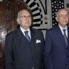 El presidente interino, Mebaza, y el primer ministro Ghannouchi, ya no militan en el RCD.