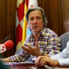El concejal de Medio Rural, Pedro Muñoz, y el delegado de Patrimonio, Iván Alonso, de CB.