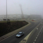 Niebla en las inmediaciones del campo de fútbol de León.