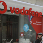 Tienda de Vodafone en Portal de lÀngel (Barcelona). /