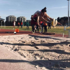 Dani Pérez, durante la competición de salto de longitud. DL