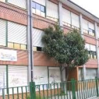 El colegio de Flores perderá, según Stele, una unidad escolar y un profesor