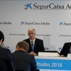 Javier Murillo, consejero-director general, de Adeslas, y Javier Mira, presidente ejecutivo de SegurCaixa, en una imagen de archivo. /