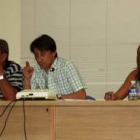 De izquierda a derecha, Lorenzo Carro, Miguel Hidalgo y Maribel Lorenzana durante el pleno