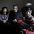 Lucía Loma y Alejandro Calleja con su hijo Rubén hace dos años