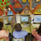 Los más pequeños se adaptan a las nuevas tecnologías ya desde el inicio de sus estudios. JESÚS