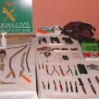 Muestra de las armas que la Guardia Civil incautó este fin de semana en Villablino