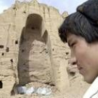 Hueco sobre la montaña que ocupaba uno de los budas que fueron destruidos por los talibanes