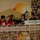 Los integrantes del equipo del colegio Divina Pastora de León, durante el primer enfrentamiento