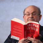 Salman Rushdie reveló algunas claves de su novela en el festival chileno Puerto de Ideas. HAYOUNG JEON