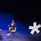 Puigdemont y Mas durante la conferencia ideológica. Q. GARCÍA