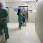 Los recortes de personal afectan al sistema público