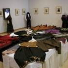 La exposición muestra los trajes de generaciones anteriores